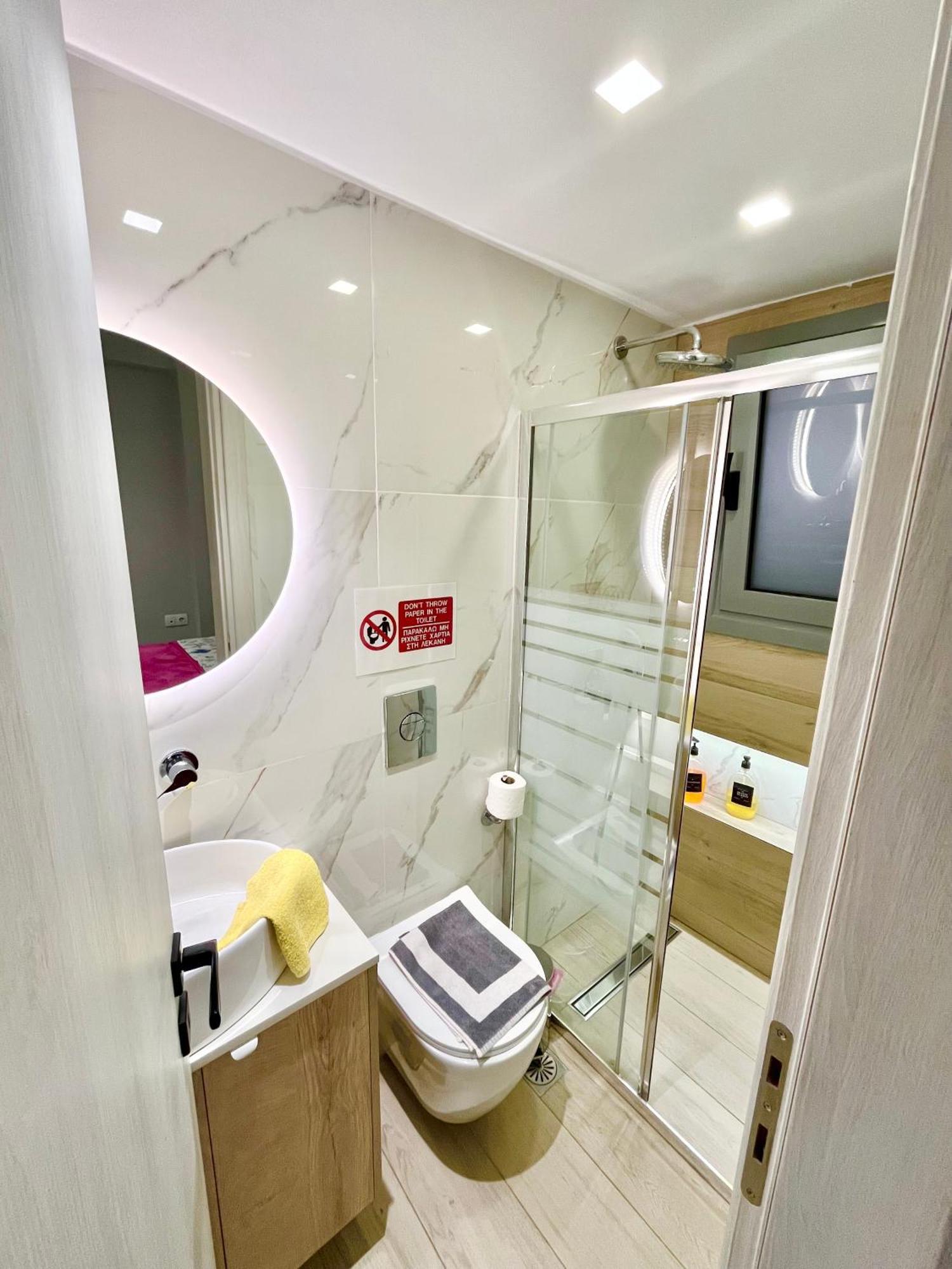 Blueline Apartment 2 Лоутраки Экстерьер фото